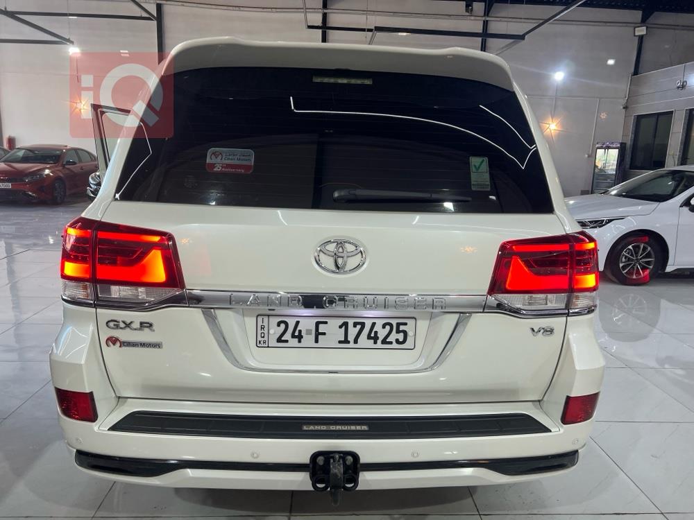 تويوتا لاندكروزر